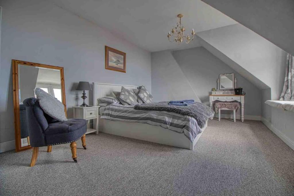 Large Character Home, Hot Tub, Beach 5 Min Walk Gorleston-On-Sea Bagian luar foto