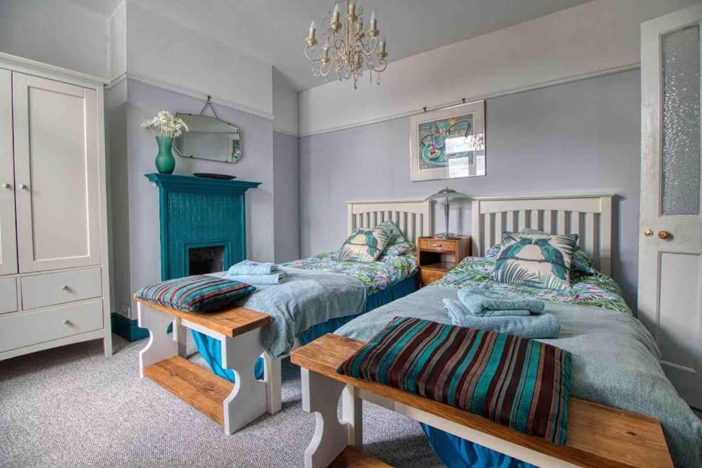 Large Character Home, Hot Tub, Beach 5 Min Walk Gorleston-On-Sea Bagian luar foto